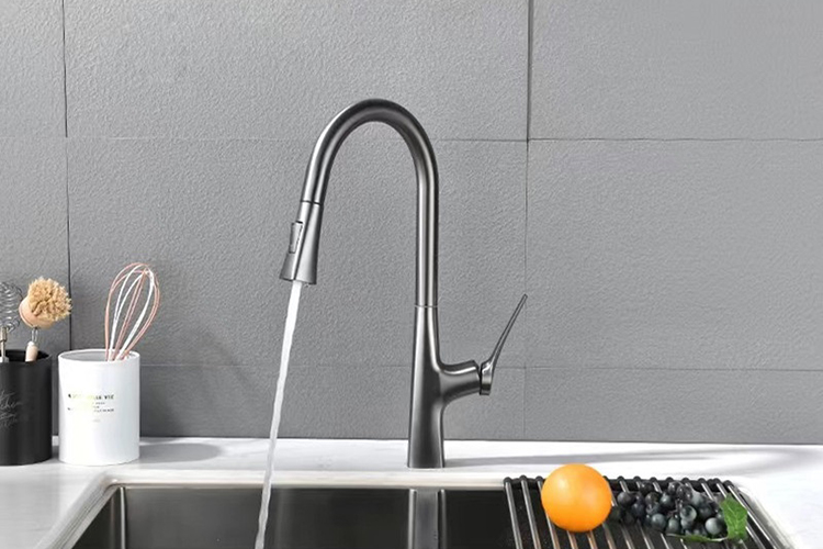 Single Lever Pull Down Kitchen Water Faucet with Sprayer