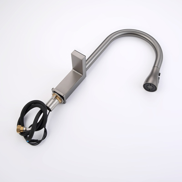 Brass Temperature Digital Display Retractable Kitchen Faucets with Pull Down Sprayer