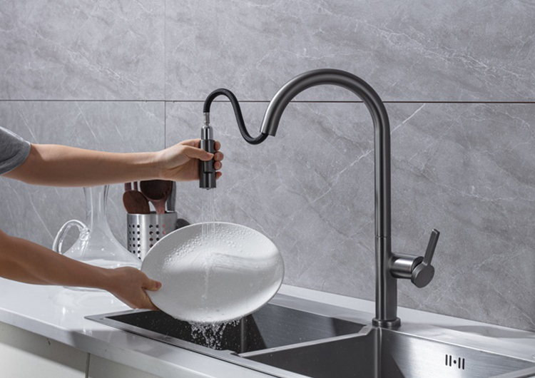 Brass Pull Down Kitchen Sink Faucet Mixer with Sprayer