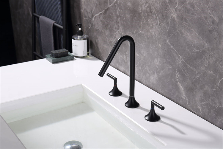2 Handle 3 Hole Widespread Bathroom Basin Sink Faucet
