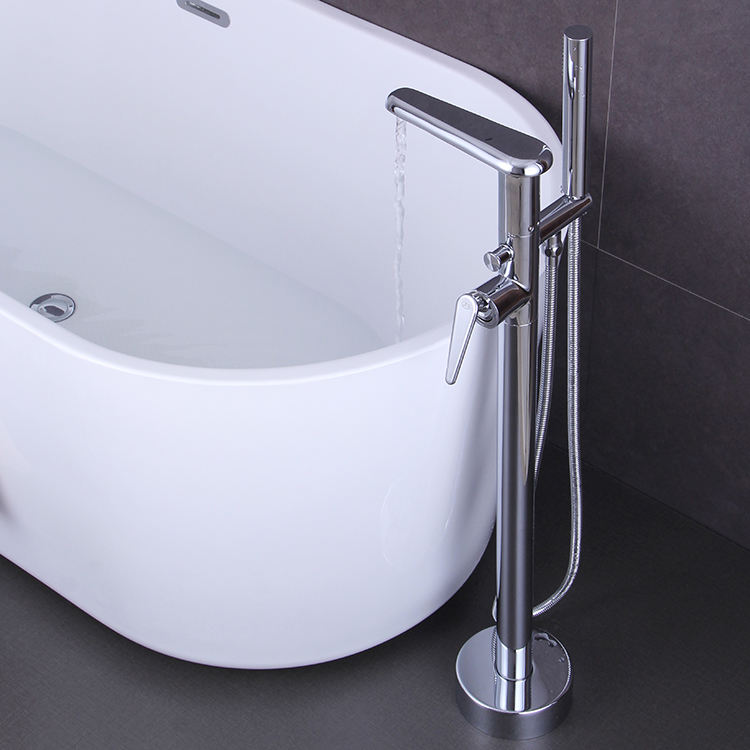 China Factory Bathroom Floor Free Standing Bath Tap Brass Bathtub Faucet
