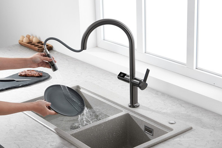 Brass Touch Sensor Digital Kitchen Sink Faucet with Pull Down Sprayer