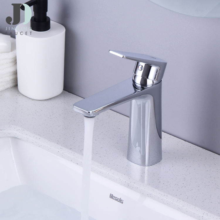 Single Handle White Brass Bathroom Hot and Cold Wash Basin Sink Faucet Mixer