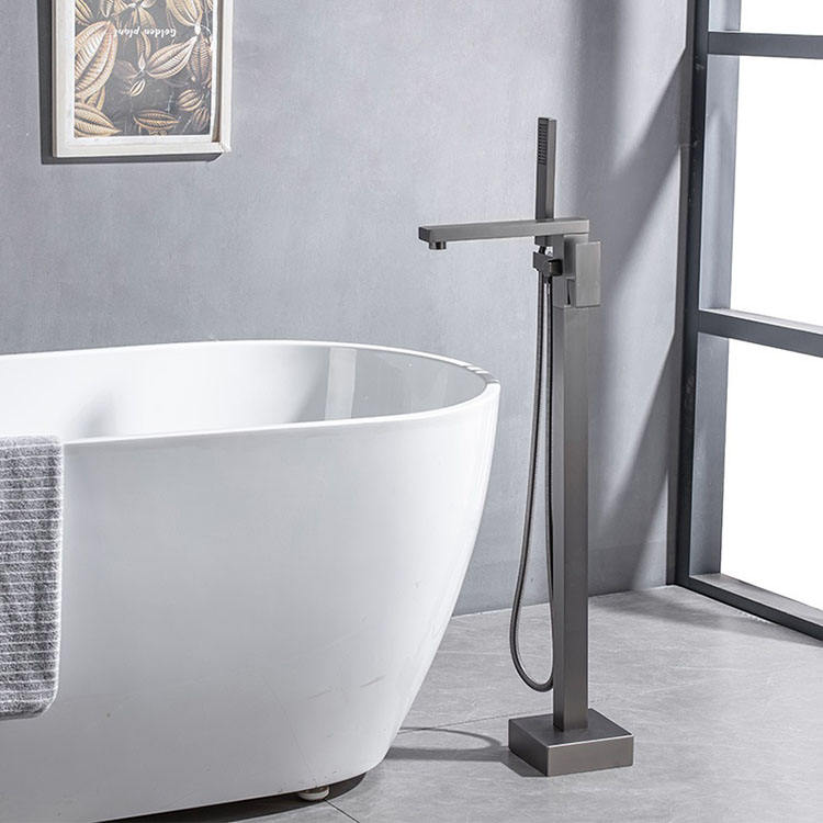 Bathroom Floor Mounted Bath Tub Filler Brass Freestanding Bathtub Faucet