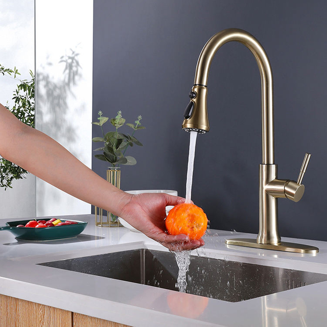 Deck Mounted Single Handle Brushed Gold Brass Copper Pull Down Kitchen Sink Faucet with Sprayer