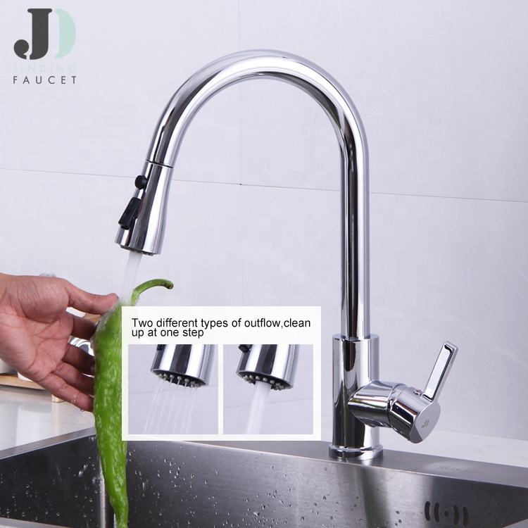Factory New Design Zinc Alloy Hot and Cold Single Hole Kitchen Sink Faucet with Pull Out Sprayer