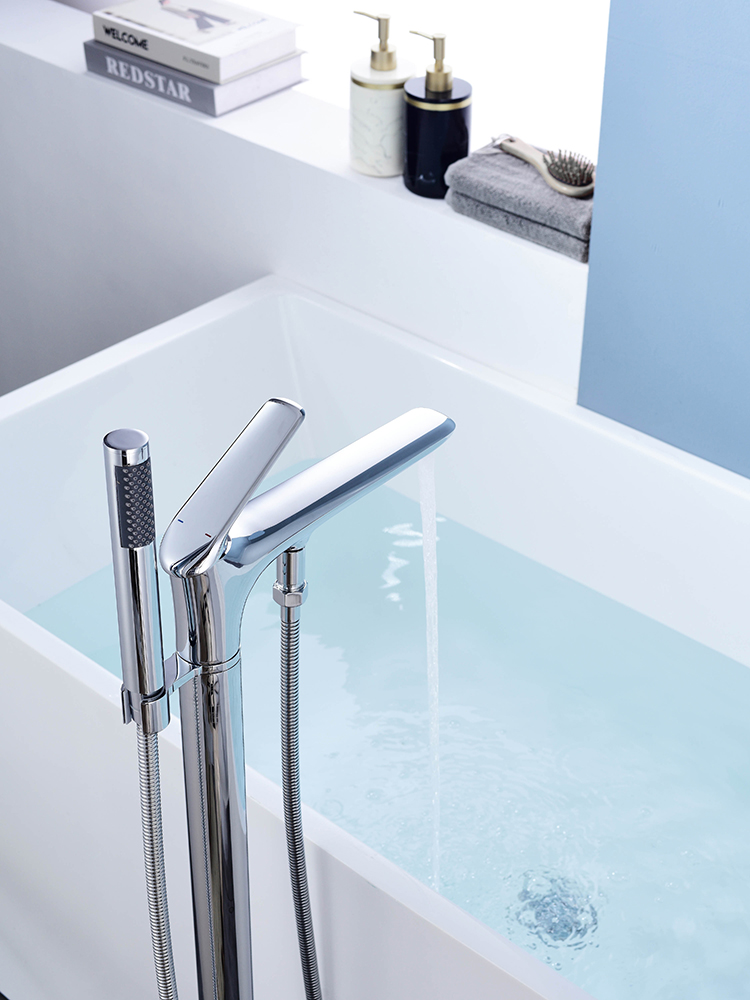 Chrome Floor Mounted Bathtub Mixer Free Standing Bath Tub Faucet