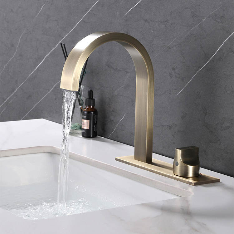 Gold Single Handle Bathroom Basin Faucets for Sink 2 Hole